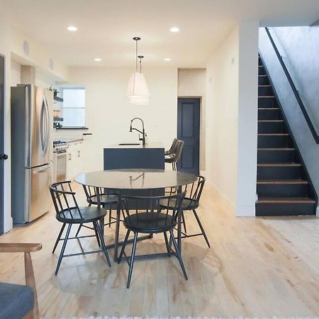 Large 2 Bdr With Deck Hosted By Stayrafa Filadelfia Esterno foto