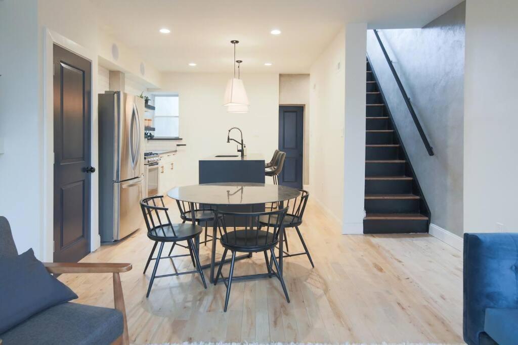 Large 2 Bdr With Deck Hosted By Stayrafa Filadelfia Esterno foto