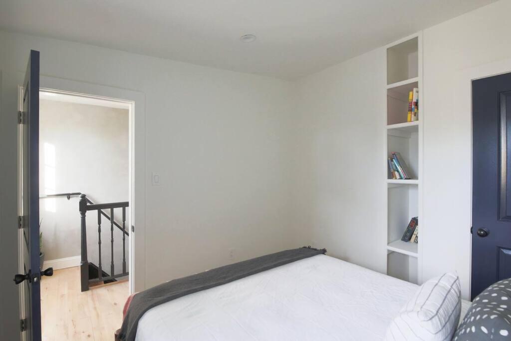 Large 2 Bdr With Deck Hosted By Stayrafa Filadelfia Esterno foto